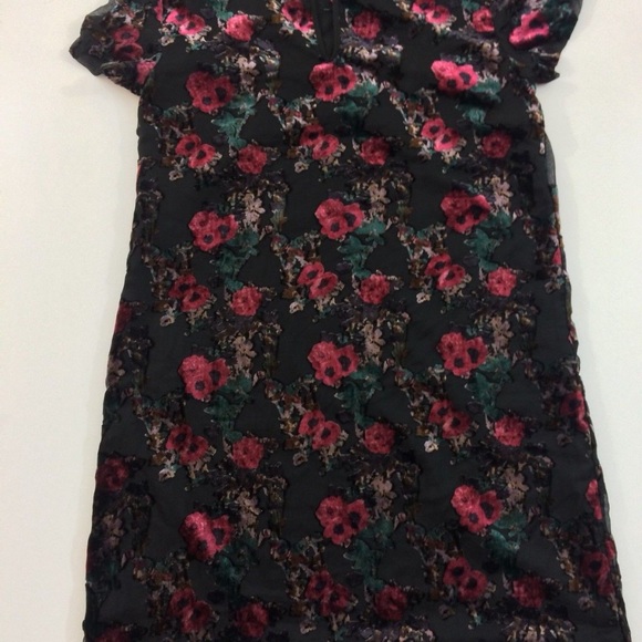 Carolina Belle Montreal SZ 4 shift black dress - Picture 7 of 7